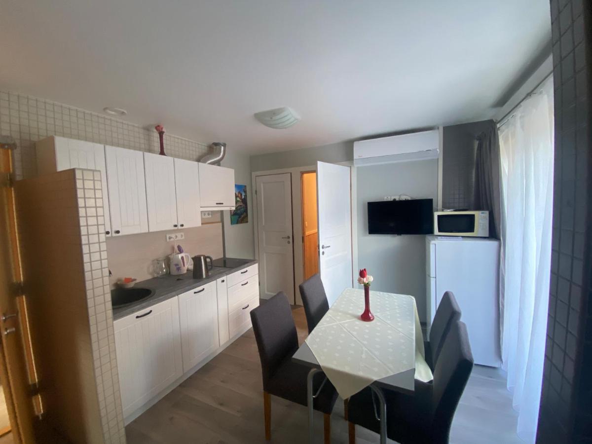 Villa Meri Apartments Pärnu Extérieur photo