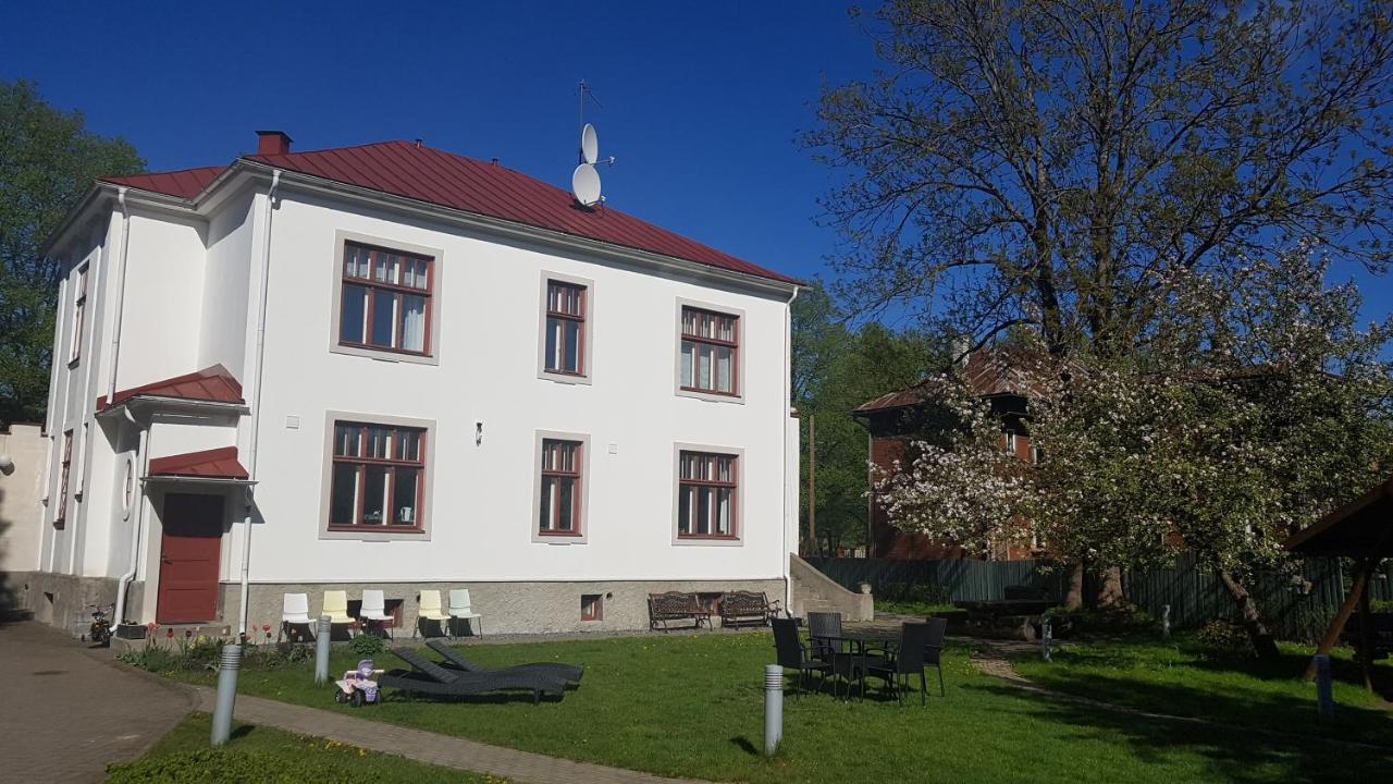 Villa Meri Apartments Pärnu Extérieur photo