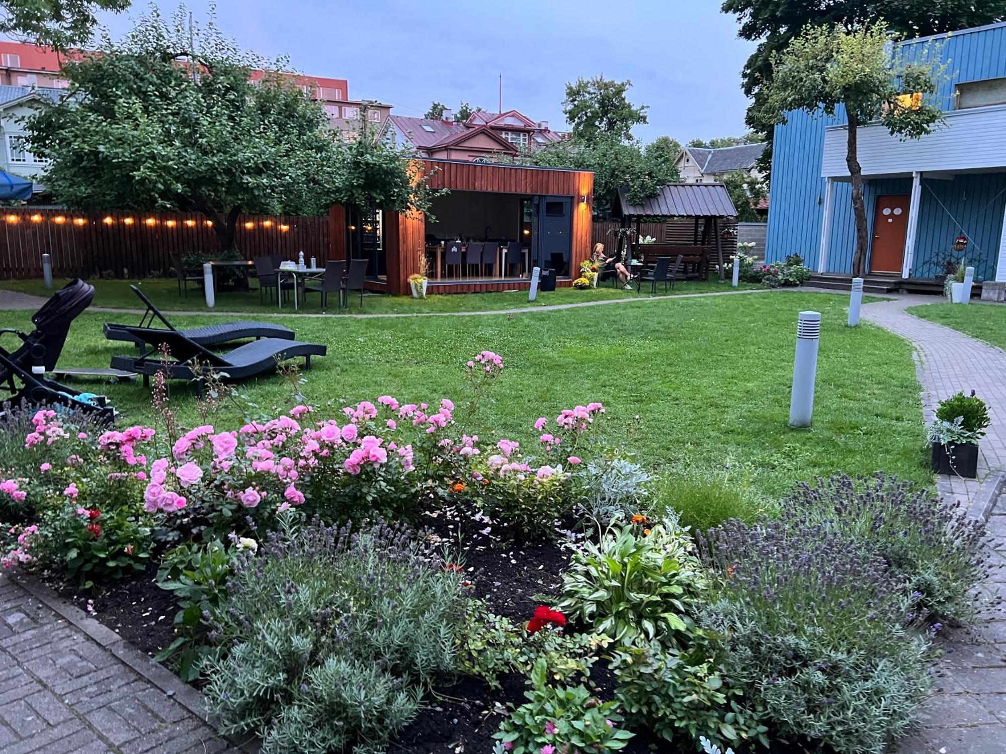 Villa Meri Apartments Pärnu Extérieur photo