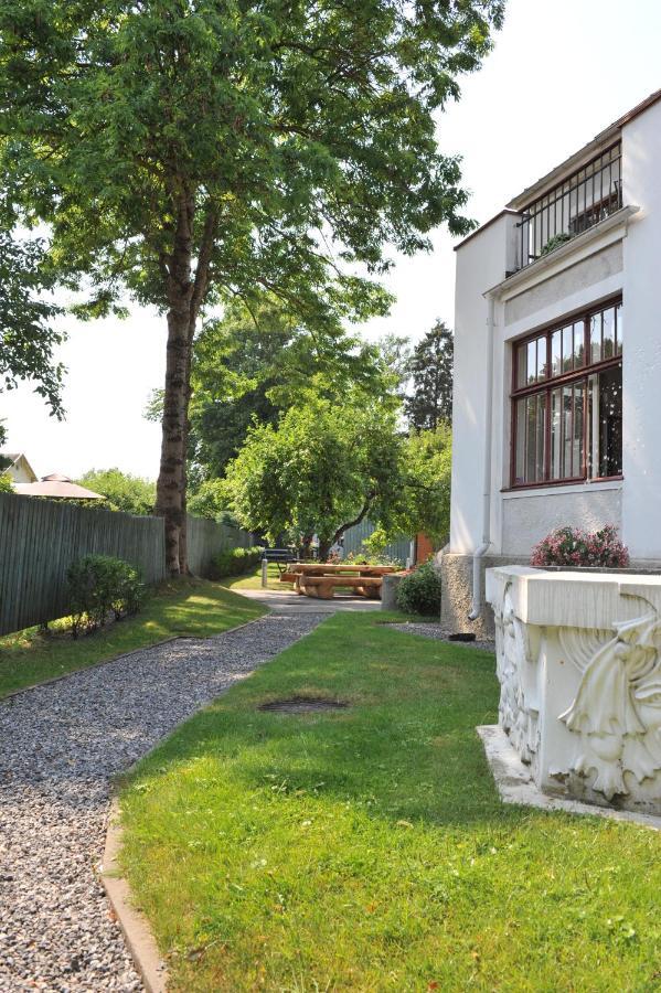 Villa Meri Apartments Pärnu Extérieur photo